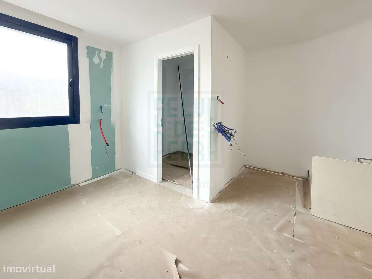 Moradia de 3 frentes V4 Famalicão-12