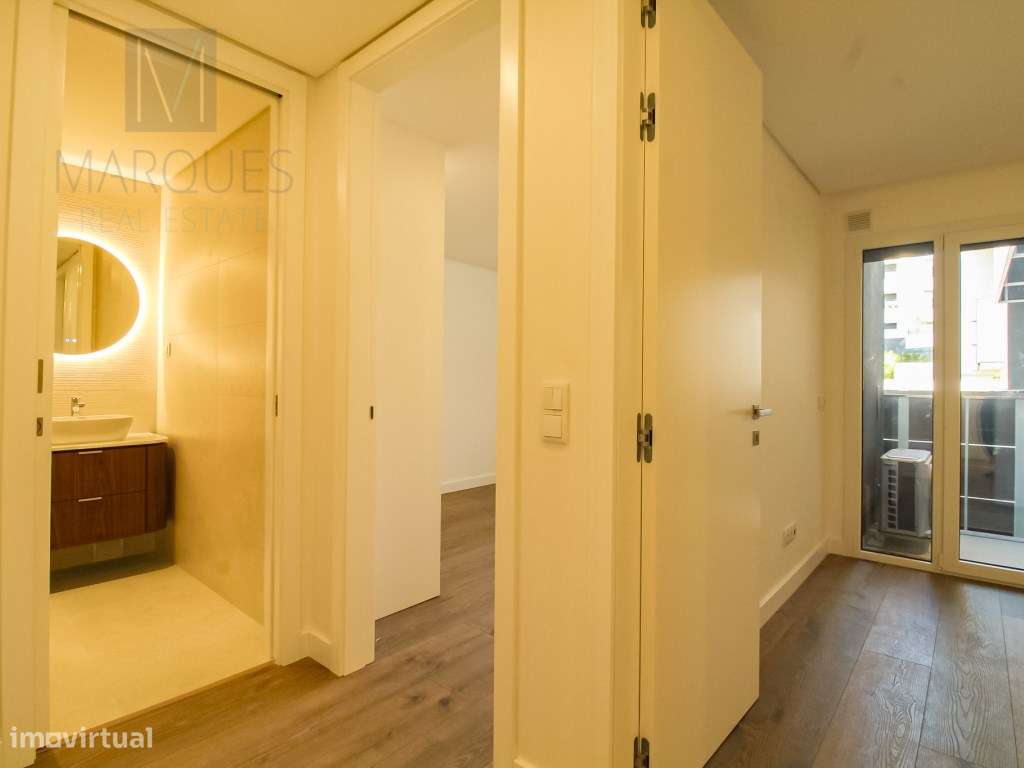 Apartamento T3 com Parqueamento e Arrecadação na Quinta do Desembar...-18