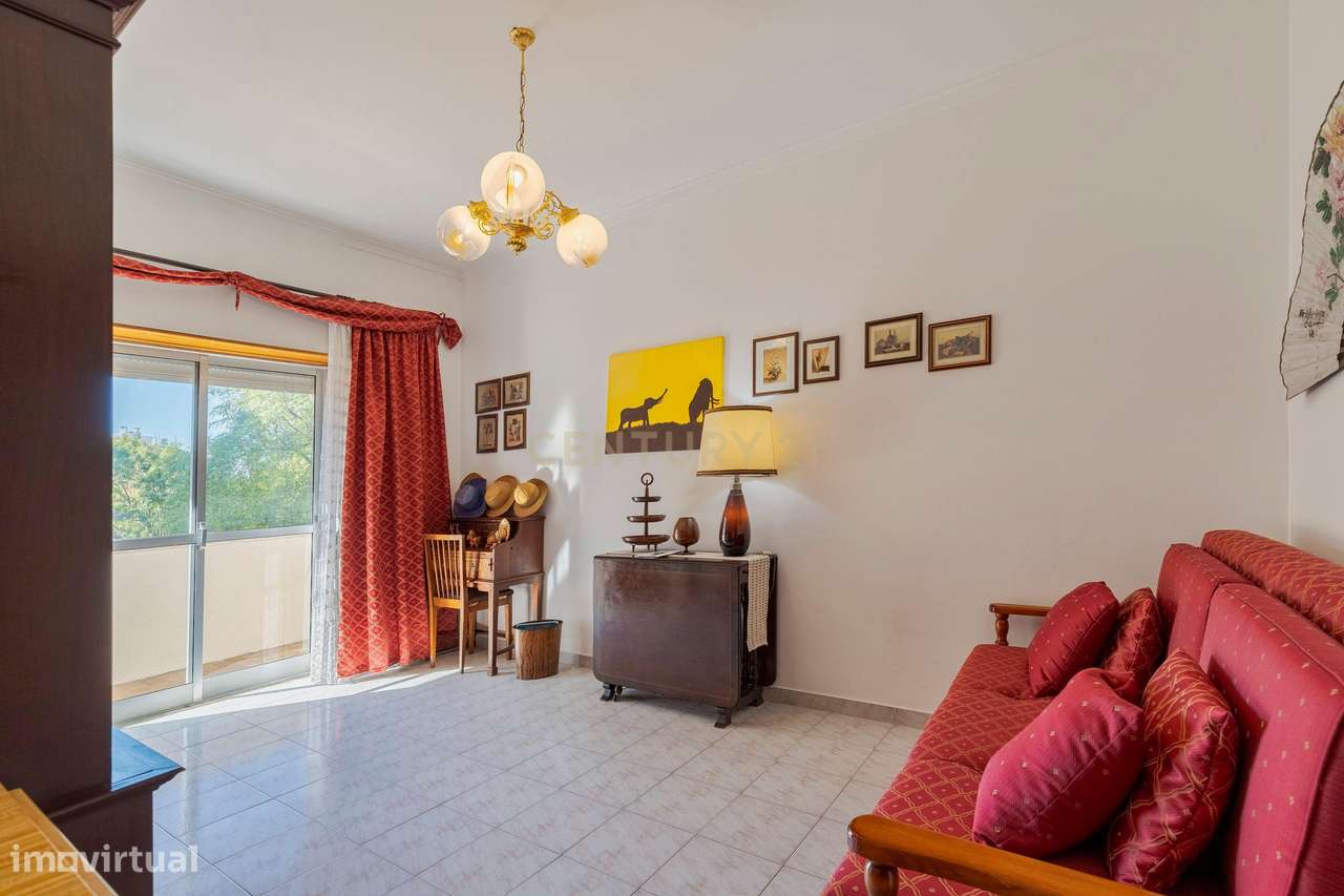 Apartamento T-1  com arrecadação na Costa da Caparica-7