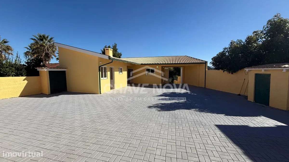 FN - Moradia térrea de 4 frentes | T3 com suite | Terreno de 722 m-13