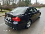 BMW Seria 3 318i - 5