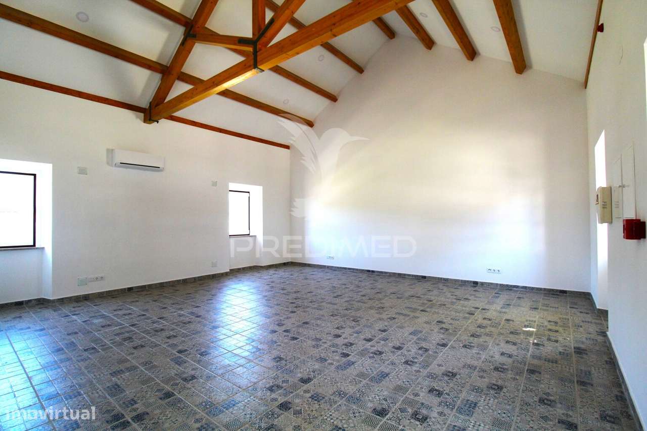 Espaço Comercial Totalmente Renovado - Sines - Grande imagem: 5/15