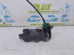 Broasca stanga fata 13220369 Opel Zafira B - 2