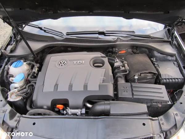 Volkswagen Golf 1.6 TDI DPF BlueMotion Technology Style - 28