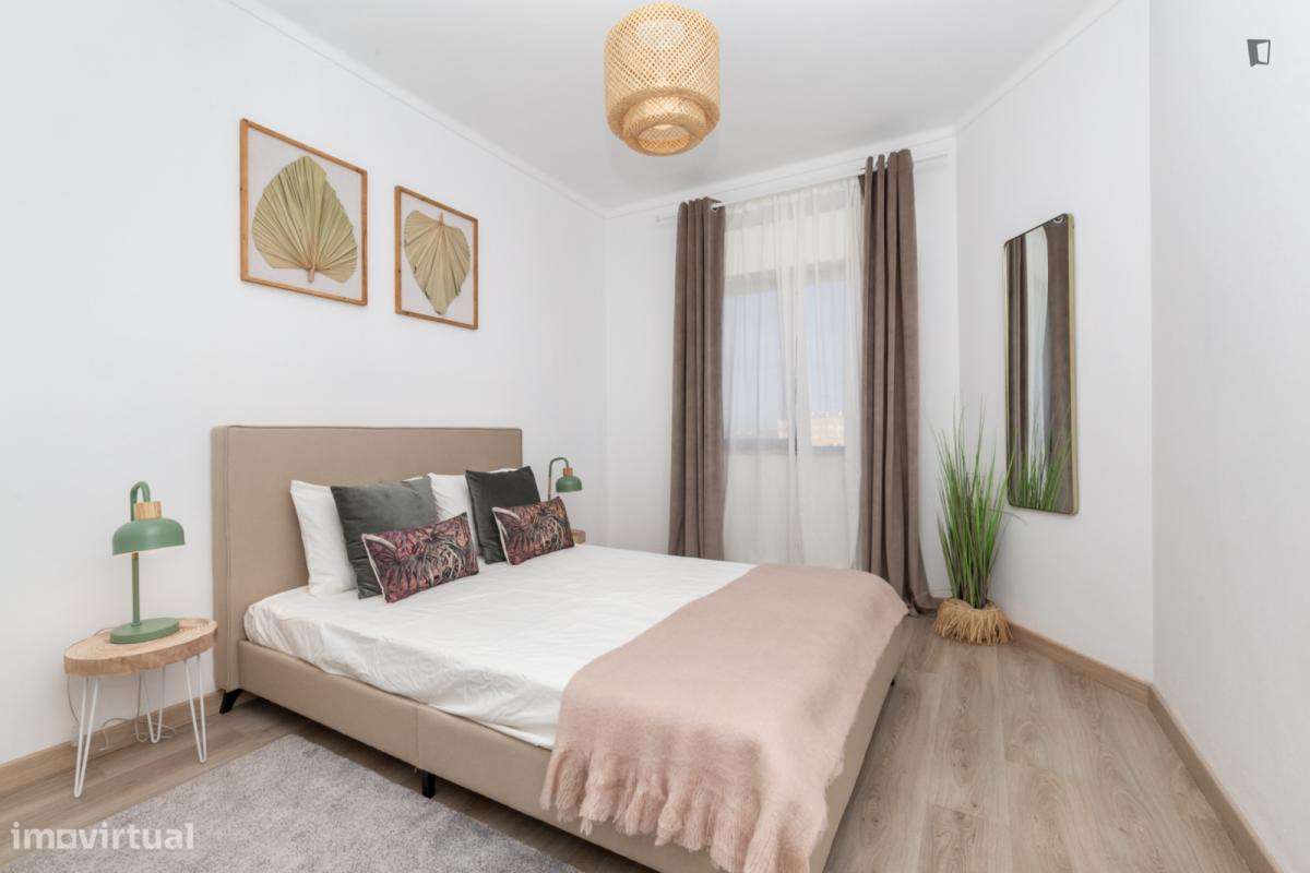 Apartamento com 2 quartos - localizado em Faro - Grande imagem: 2/21