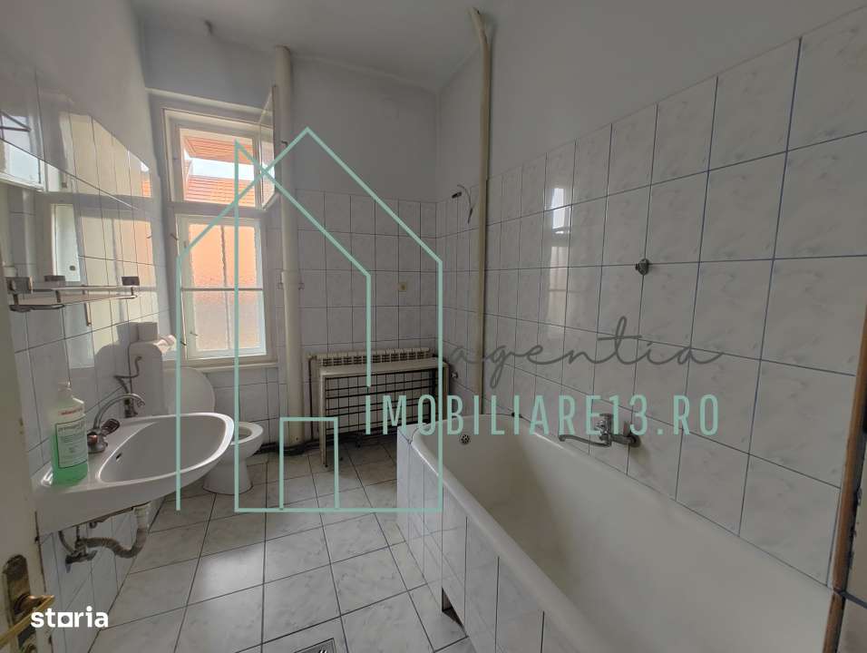 De vanzare apartament la Vila Saseasca, 3 camere, garaj si 491mp teren-6