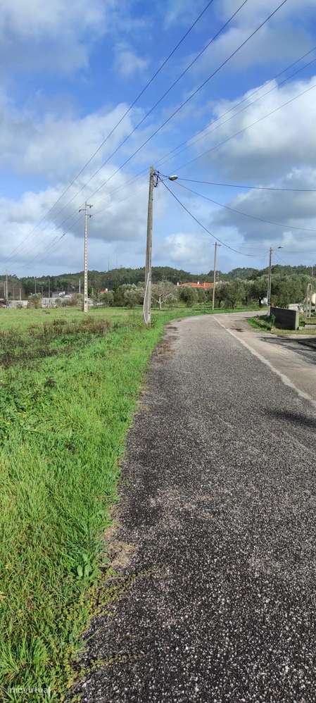 Fantástico terreno para duas moradias-0