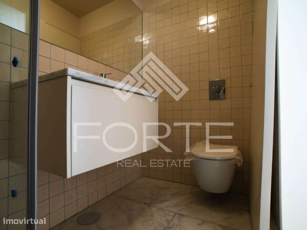 T3 com Piscina em Plena Cidade de São João da Madeira-12