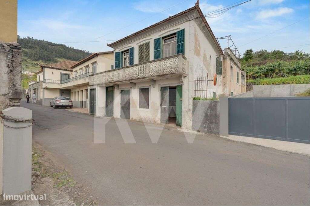 Moradia Típica Madeirense | Para Recuperar | Centro do Arco da Calheta - Grande imagem: 3/44