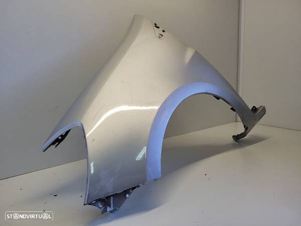 Guarda lamas esquerdo Renault Clio III 3 (185) 2006-2014 - 2