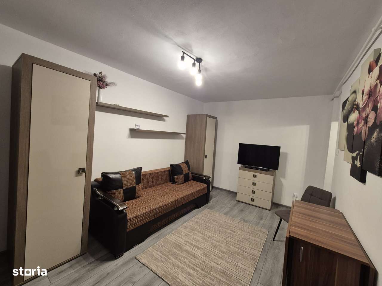 Garsoniera, bloc de apartamente. - Imagine principală: 4/16