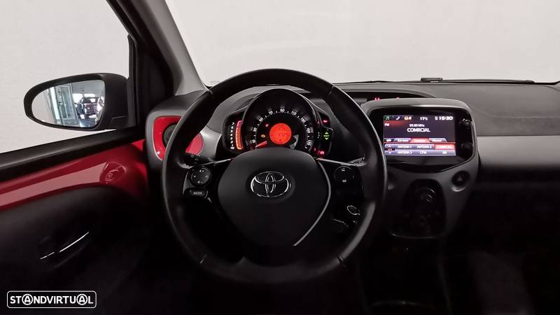 Toyota Aygo 1.0 X-Play Plus - 10