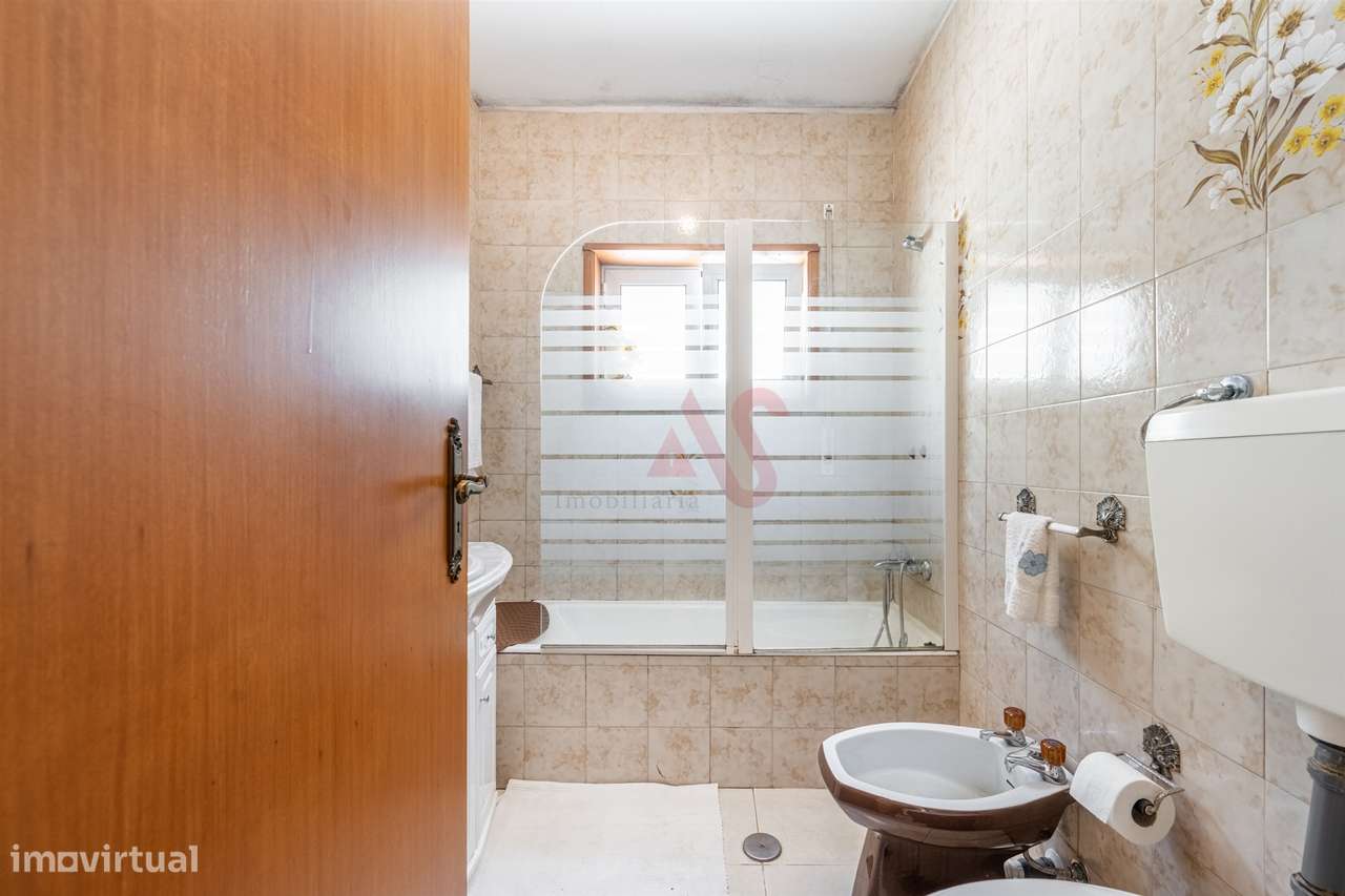 Moradia T5 com Vista Deslumbrante sobre a Cidade de Vizela-16