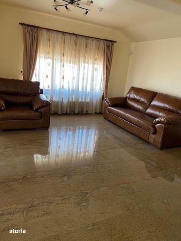 Casa spatioasa – ideala pentru familie, zona Centrala-9