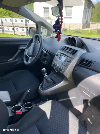 Toyota Verso 1.8 2010 7os - 12