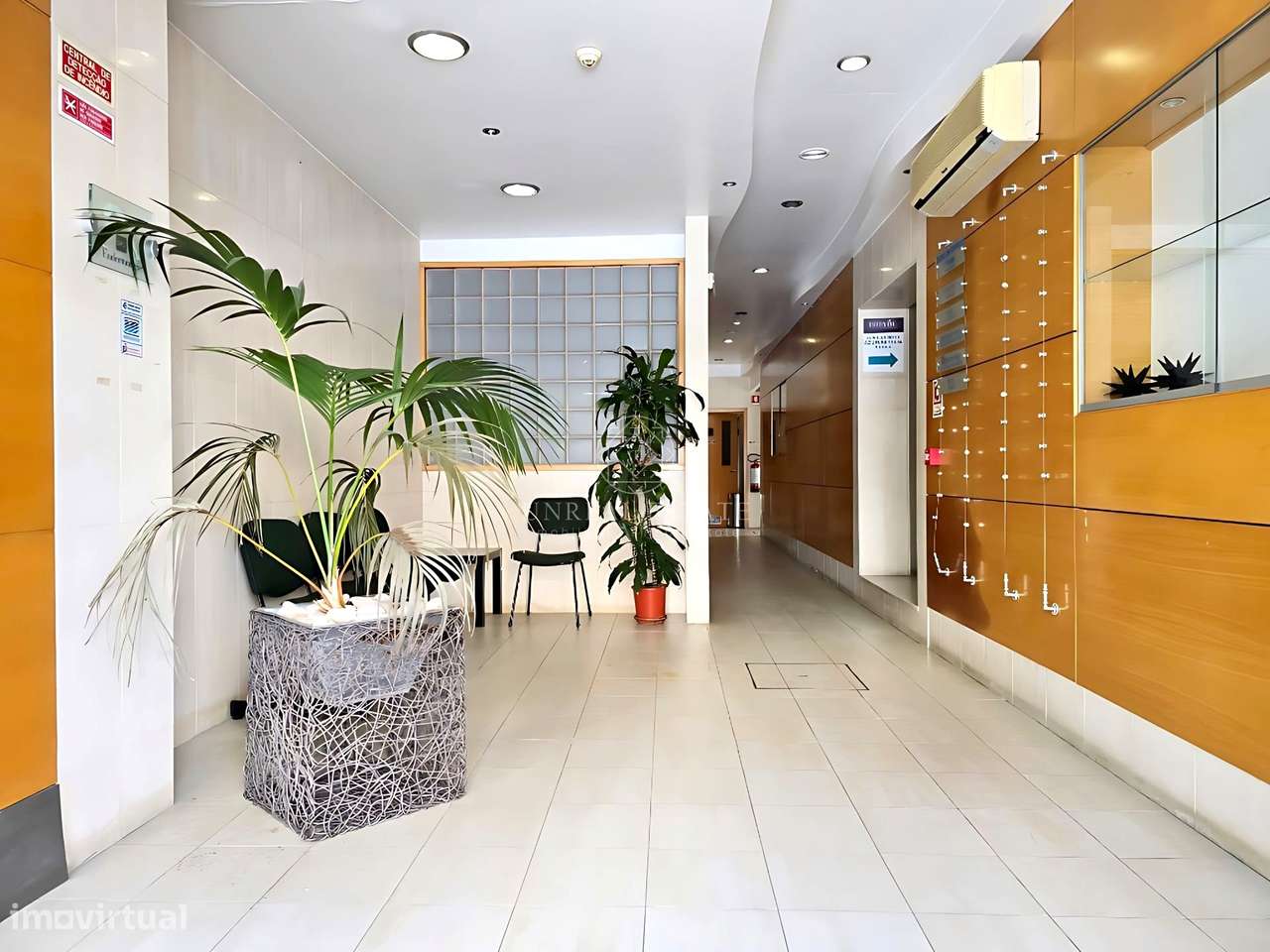 Espaço Comercial com 575 m² para Clínica, Ginásio ou Centro de Saúde n-8