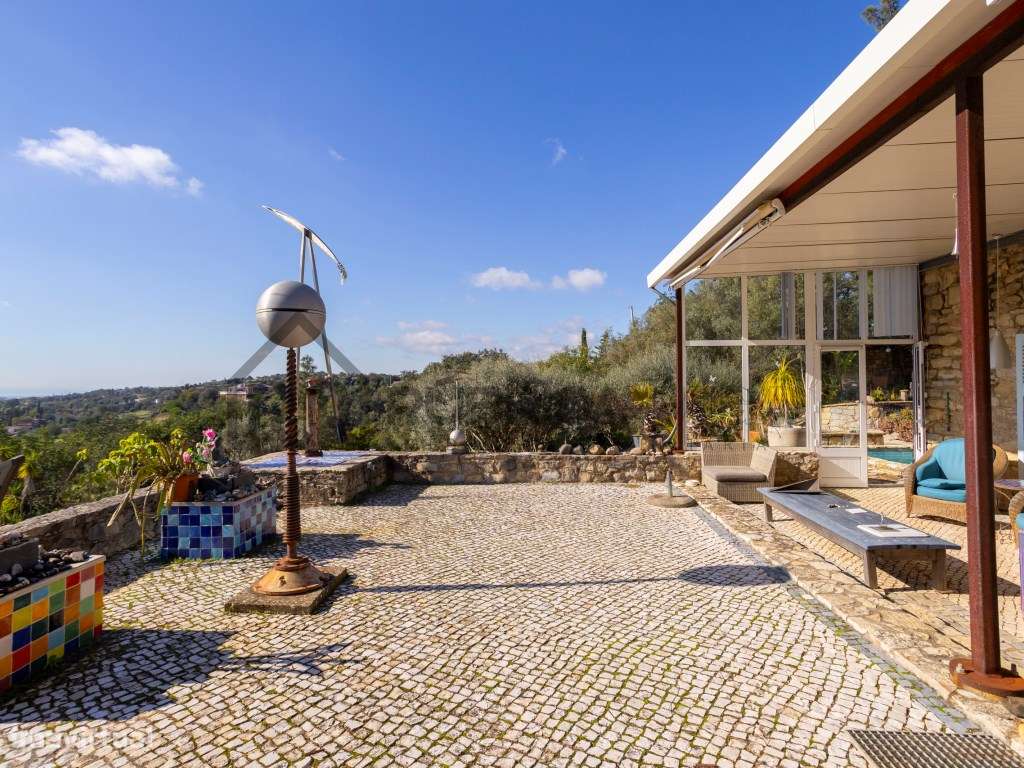 Propriedade Única em Zona Privilegiada com Vista Mar e Piscina - Loulé-8