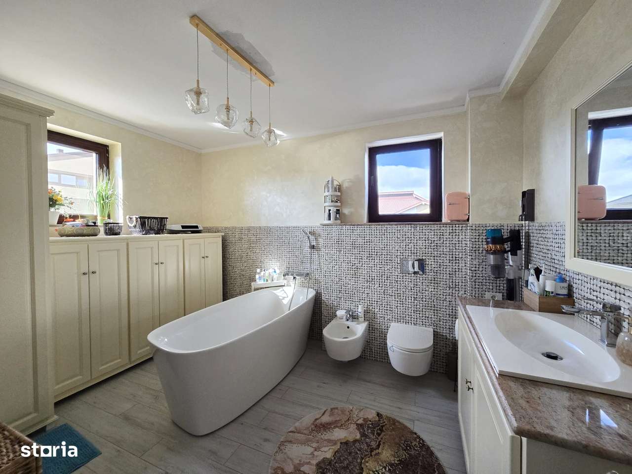 Vila P+1E+M, zona Arcasilor-10