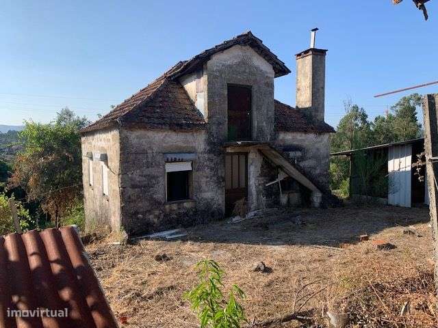 Quinta do Barreiro com 2 Casas para Recuperar-22