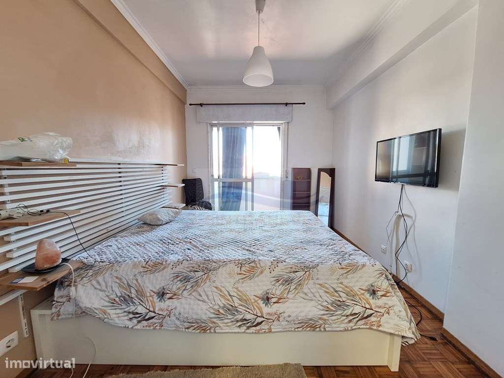 Fantástico Apartamento T3 com suíte em Zona Privilegiada Pronto hab...-9