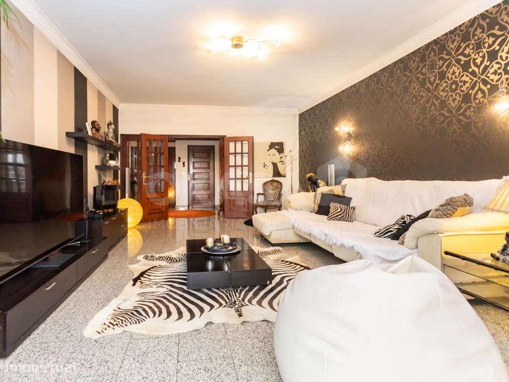 Apartamento T4 ,Bairro do Liceu , Setúbal-5