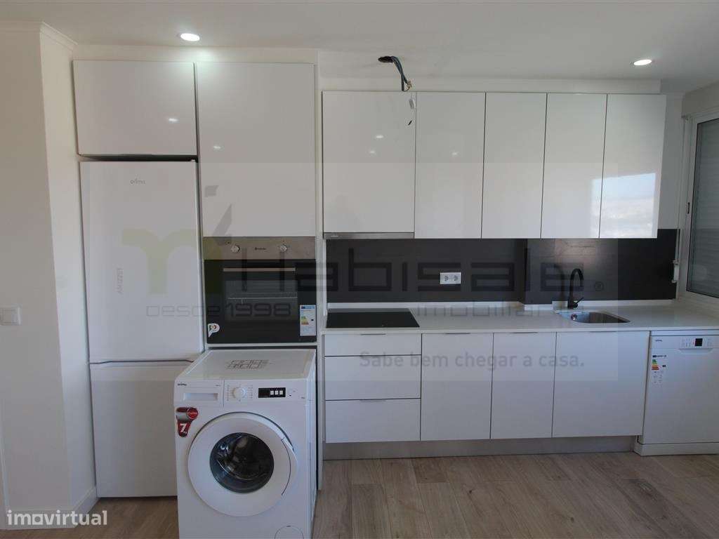 Apartamento T4 na Damaia totalmente remodelado - Grande imagem: 4/20