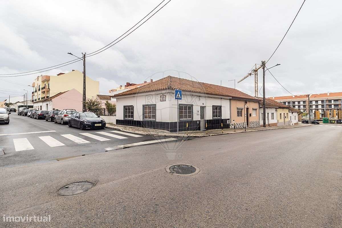 Moradia T2 para venda-25