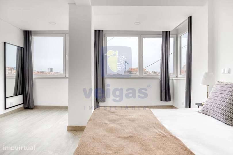Penthouse T3 exclusiva com varanda e vistas desafogadas – Av. da Repúb-10
