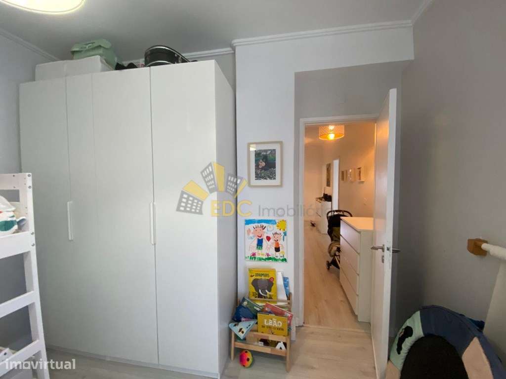 Apartamento T2 Totalmente Remodelado | Localizado na Damaia de Baix...-15