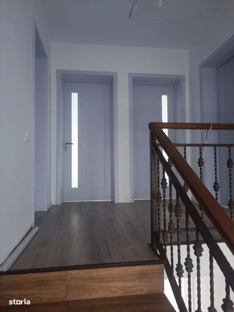 Vila casa spațioasă – de vânzare în comuna Berceni Ilfov - Imagine principală: 4/10