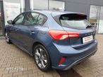 Ford Focus - 8