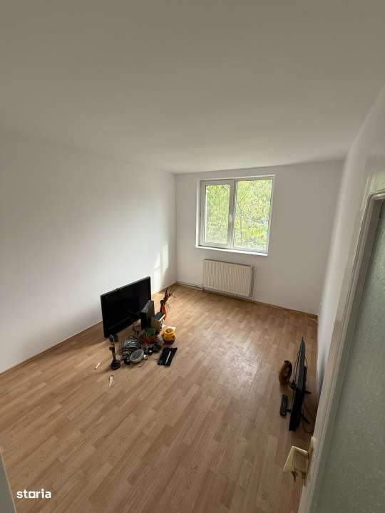 Apartament 3 camere, in casa tip vila, cu terasa extinsa, gradina + pa - Imagine principală: 5/17