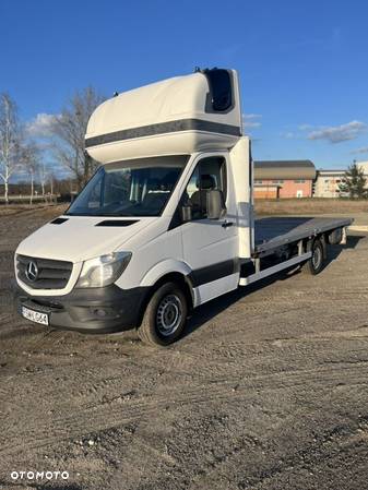 Mercedes-Benz Sprinter - 2