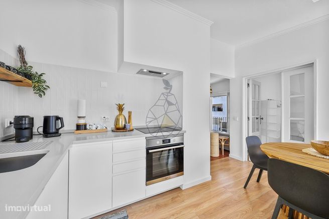 Apartamento T4 Completamente Renovado em Portimão-18