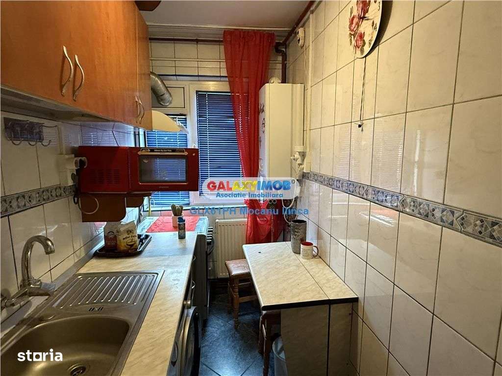 Inchiriere apartament 2 camere, cu centrala, Vest, Ploiesti - Imagine principală: 4/18