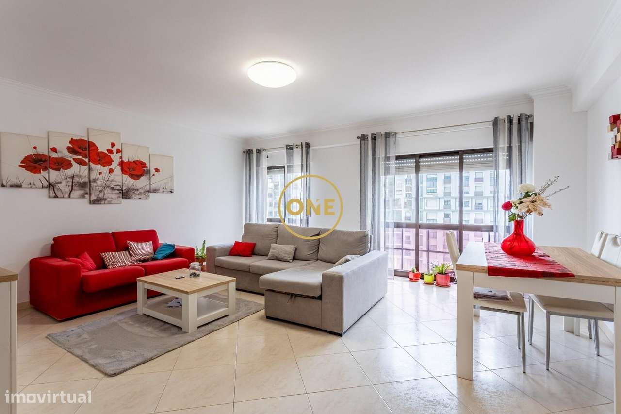 T2 com 108m2, garagem box + parqueamento, vistas Serra de Sintra | Pal-0