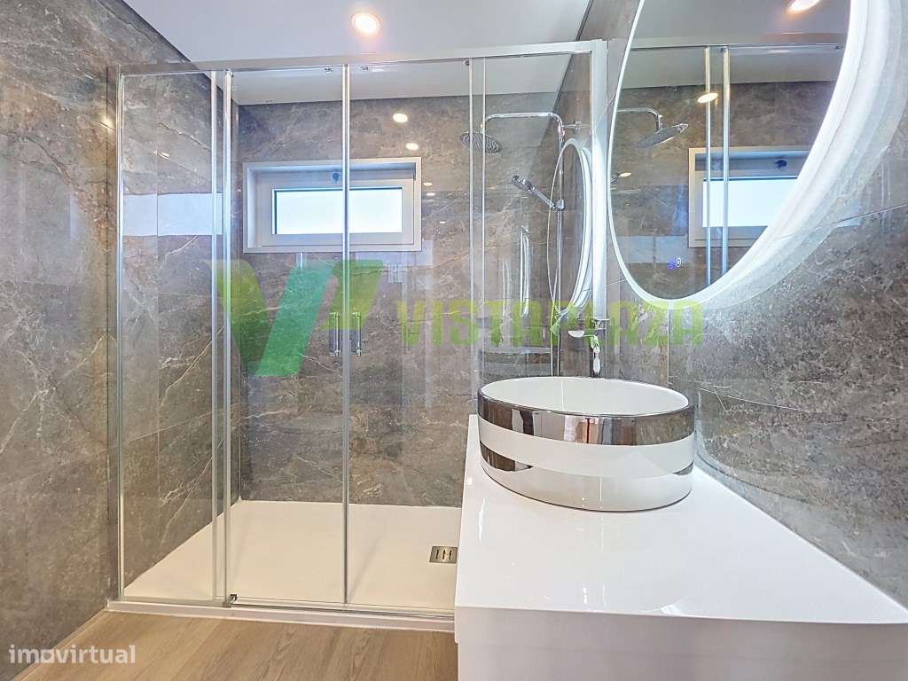 Penthouse T2 de Luxo com a Melhor Vista Mar e Rio da Praia da Rocha... - Grande imagem: 4/37