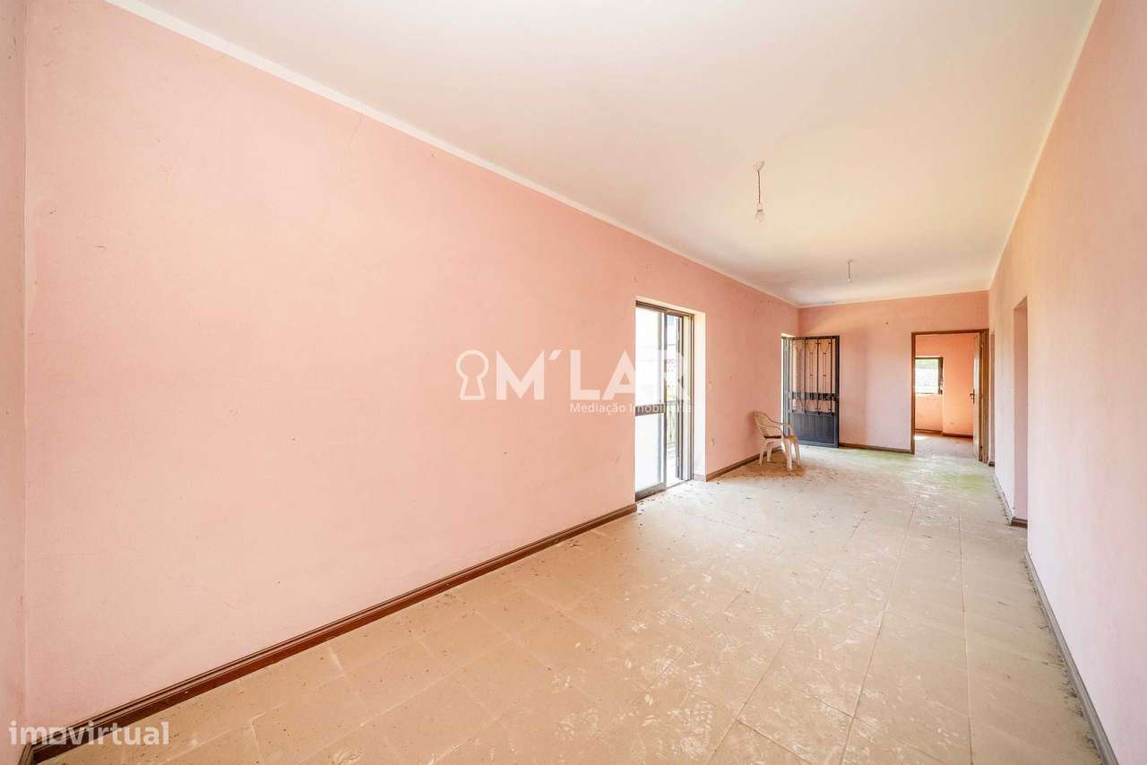 Quinta com moradia T3, em Pedralva - Braga-13