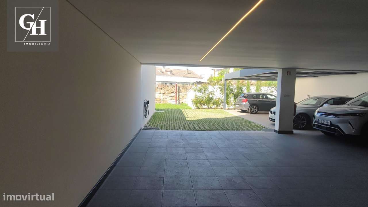 T2 Novo com piscina privada no Centro de Braga-19