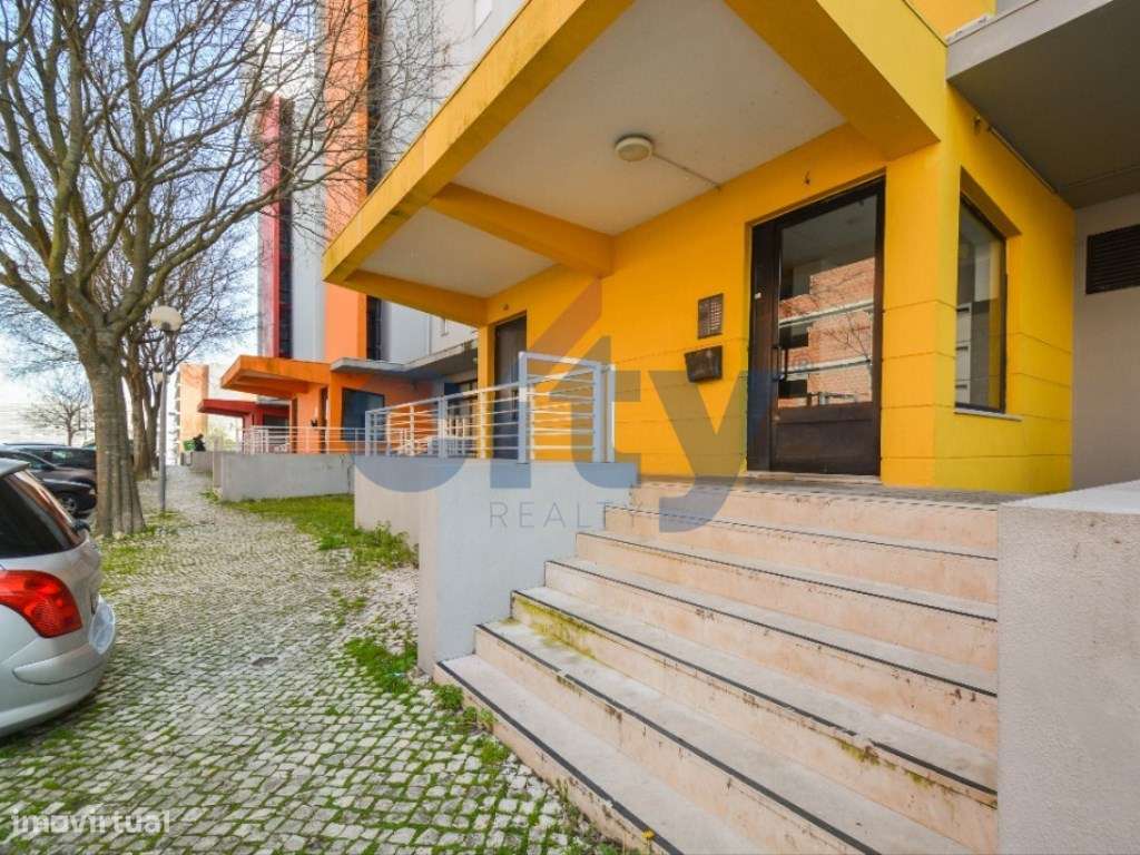 APARTAMENTO T1 COM GARAGEM EM TELHEIRAS JUNTO AO PINGO DOCE-18
