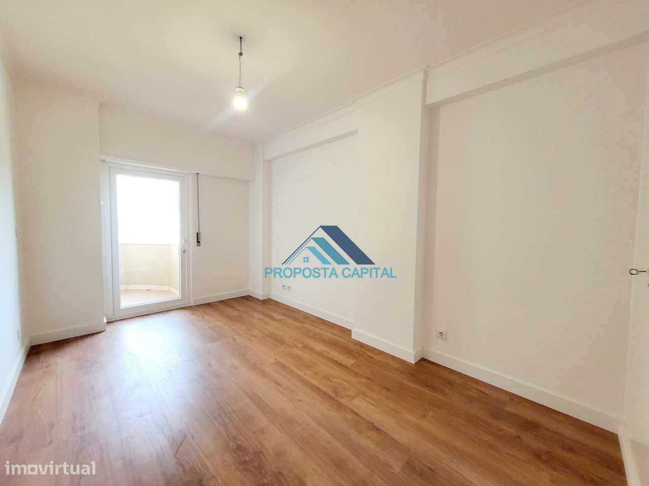 APARTAMENTO T3 TOTALMENTE REMODELADO | ESTRADA DA LUZ - COM GARAGEM-40