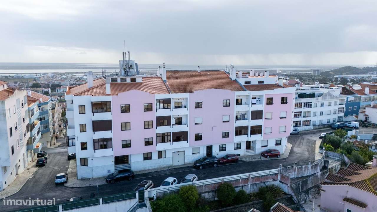 T3 Totalmente Remodelado no Bom Sucesso – Alverca do Ribatejo-24