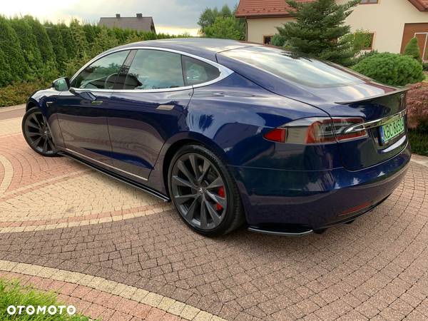 Tesla Model S Performance - 9