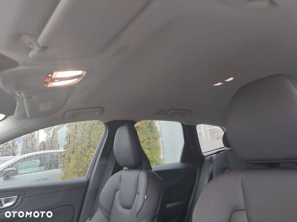 Volvo XC 60 B4 B Plus Dark - 14