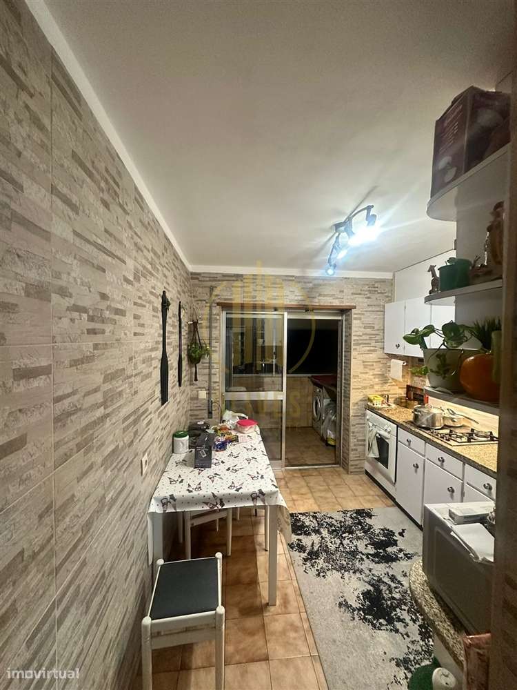 Apartamento T3 Venda em Mesão Frio,Guimarães - Grande imagem: 2/25
