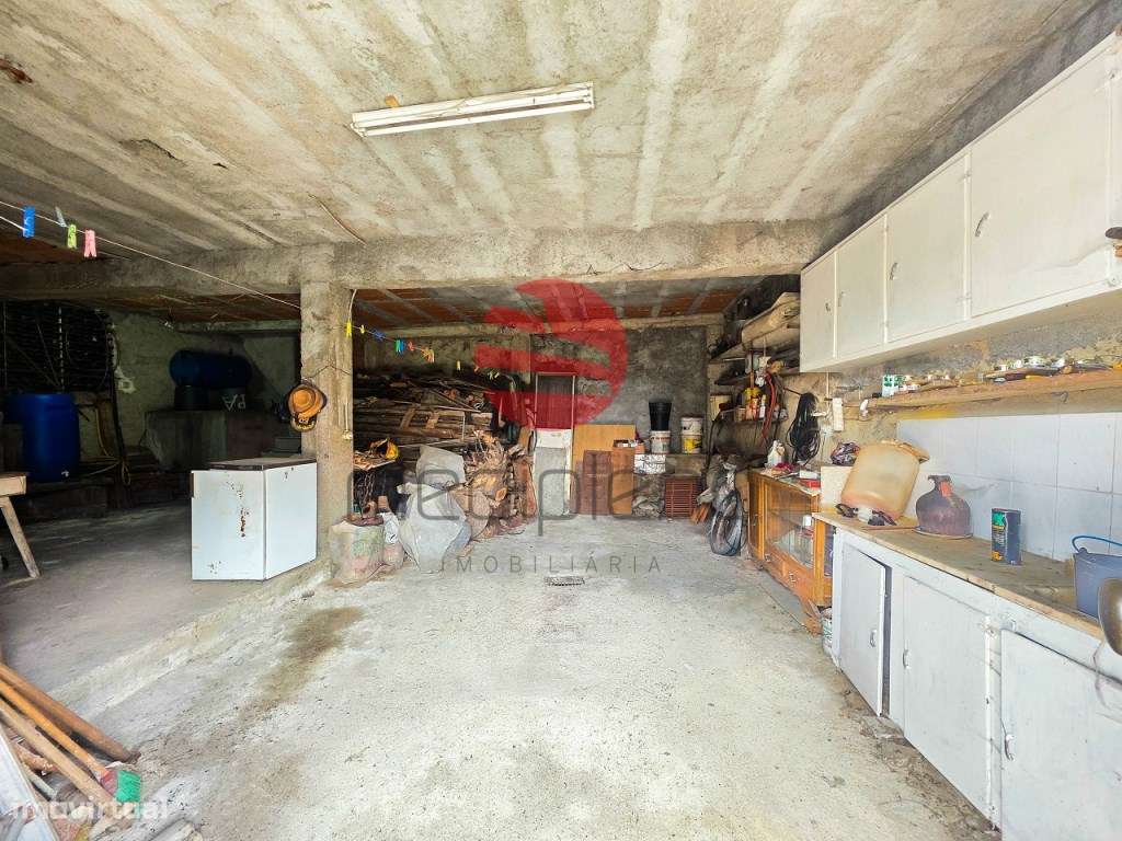 MORADIA T3 C/ GARAGEM E ANEXO-10