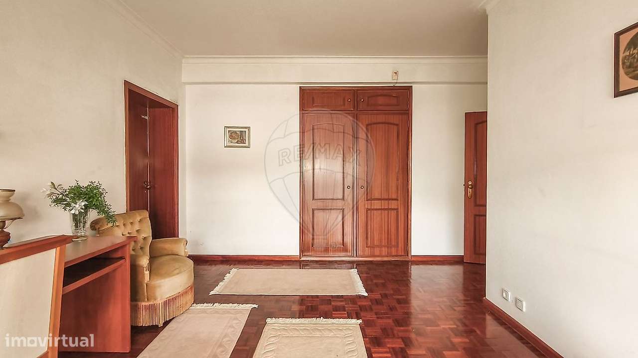 Moradia T6 para venda-18