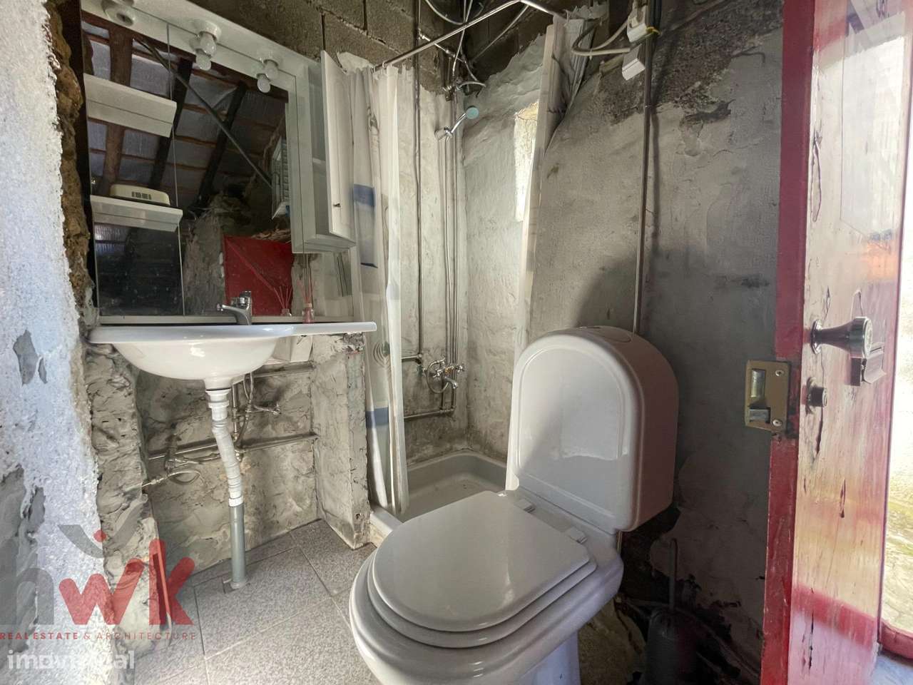 Moradia em Pedra com Charme e Potencial em Corgas, Seia-5