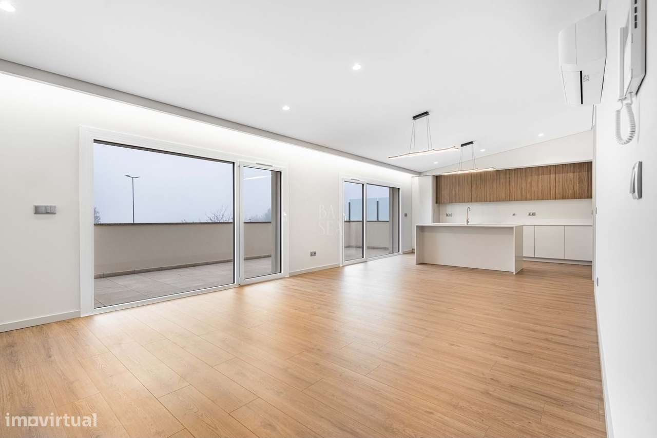 Apartamento T3 em zona ARU com isenção do IMT, em São Vicente, Braga.-0