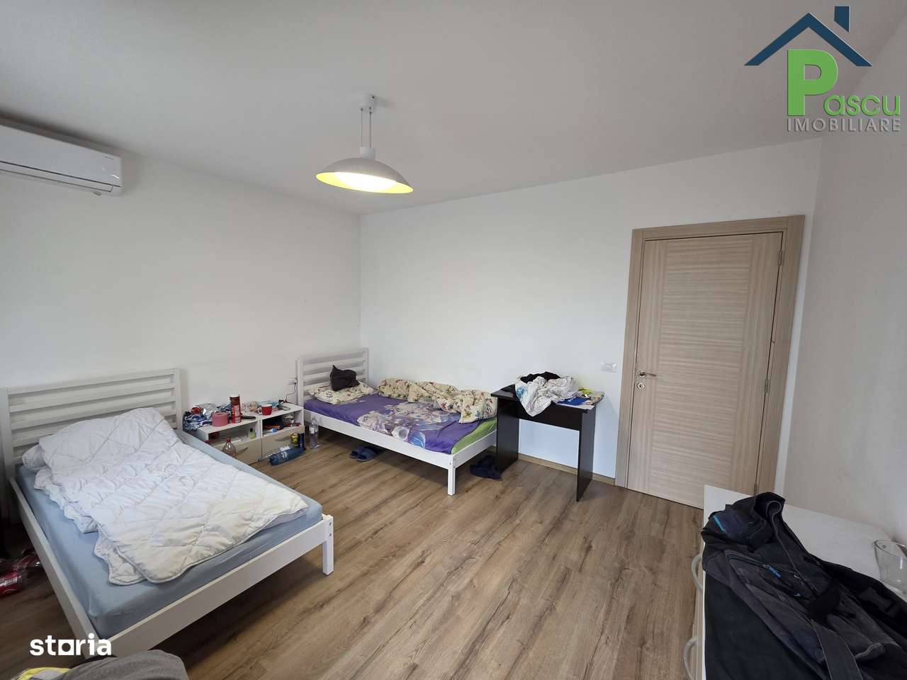 Vila Otopeni, drumul Garii Balotesti, aeroport, 4 camere, 3 bai - Imagine principală: 4/20